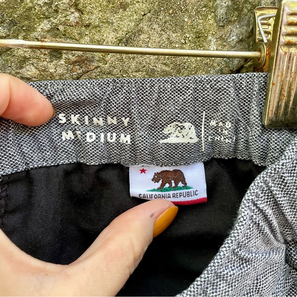 Bullhead Skinny Jogger - Picture 8 of 9